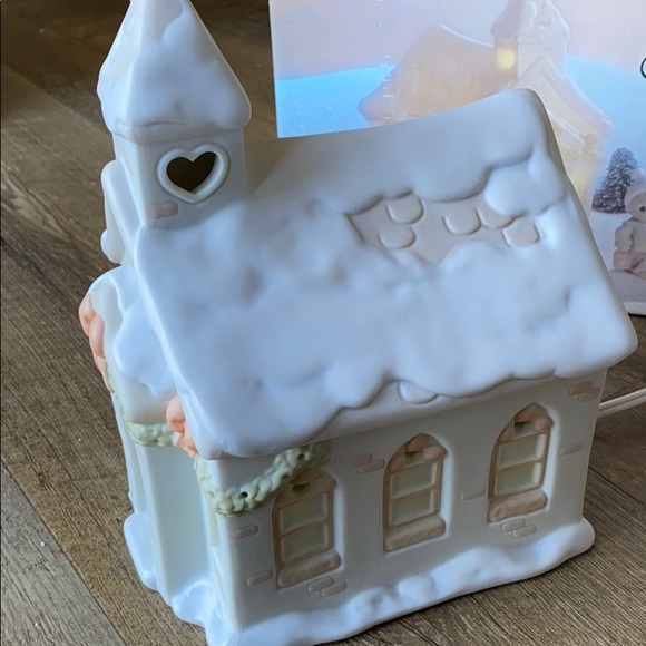 Sugar town Chapel Night Light by Enesco - Picture 4 of 8